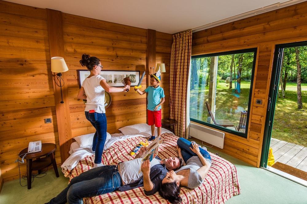 Hotel Des Trois Hiboux Plailly Ngoại thất bức ảnh